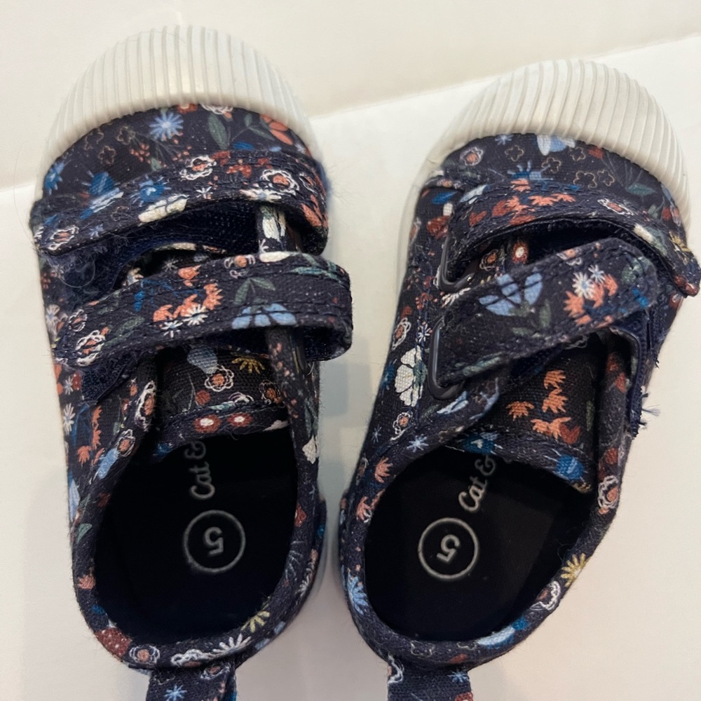 Cat and Jack toddler shoes